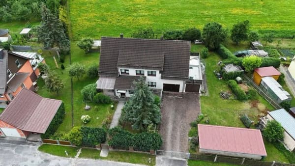 Immobilie in Blankenhain - Viel Wohnraum, viel Grundstück, Ihr Familienglück! - Bild 3