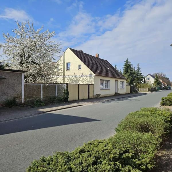 Immobilie in Jerichow - Hofanlage mit Wohnhaus, Scheune & ca. 5.000 m² Land - provisionsfrei - Bild 0