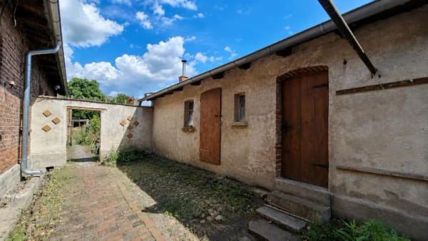 Immobilie in Burg - Mehrfamilienhaus mit zwei Wohneinheiten, Ausbaureserve im Dachgeschoss und großzügigem Nebengelass - Bild 4