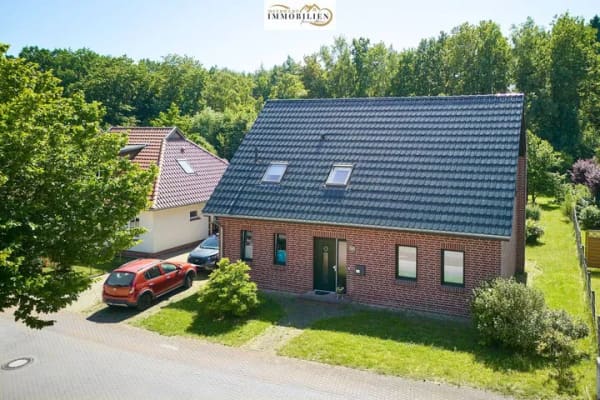 Immobilie in Bad Kleinen - Ankommen und Aufatmen: Lichtdurchflutetes Architektenhaus mit Traumgrundstück - Bild 3