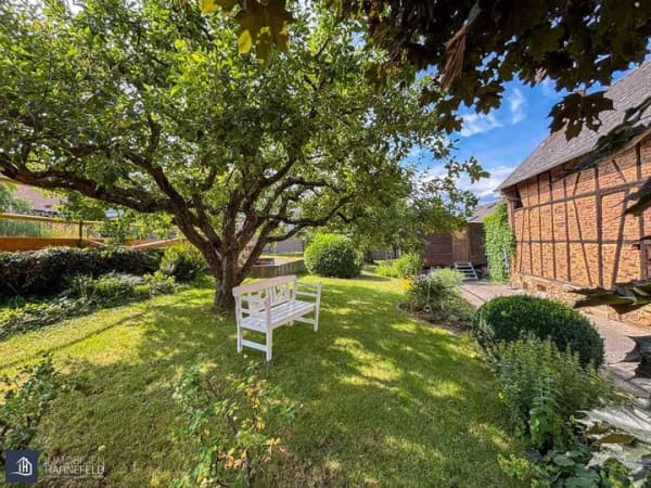 Immobilie in Hünfelden - Wohnen mit Pferden – Charmantes Wohnhaus mit drei Pferdeboxen, Scheune und Weidefläche - Bild 0