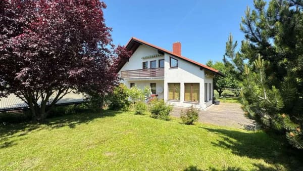 Immobilie in Tharandt - Helles, großes Einfamilienhaus mit Einliegerwohnung und Büro, Praxis oder Ferienwohnung - Bild 0