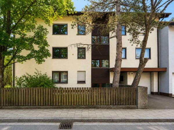 Immobilie in Krailling - Mehrfamilienhaus auf über 477 m² Wohnfläche mit Entwicklungspotenzial - Bild 0