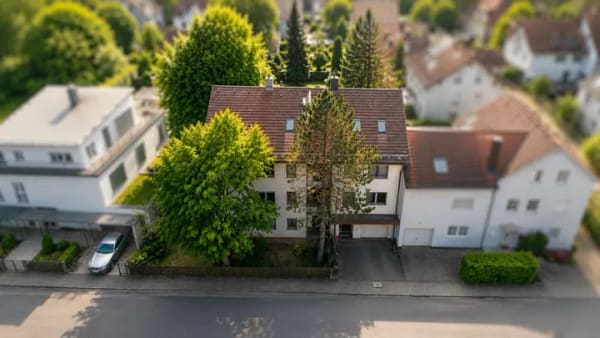 Immobilie in Krailling - Mehrfamilienhaus auf über 477 m² Wohnfläche mit Entwicklungspotenzial - Bild 1