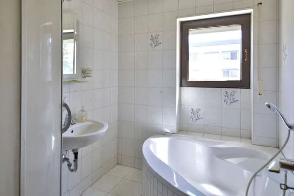 Immobilie in Wörth am Rhein - Freie 3-Zimmer-Wohnung mit sehr viel Potenzial in guter Lage von Maximiliansau - Bild 4