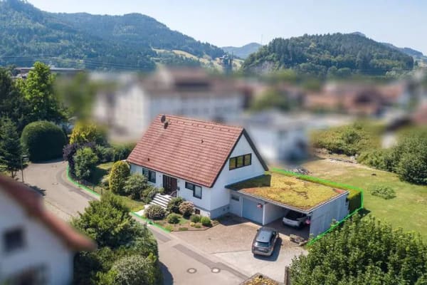 Immobilie in Biberach - Romantisches Einfamilienhaus auf Niesbrauch in Biberach - Bild 2