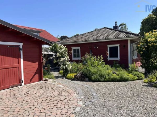 Immobilie in Wolfegg - Für jetzt und für später: Ebenerdiger Bungalow mit liebevoll angelegtem Garten in Wolfegg - Bild 0