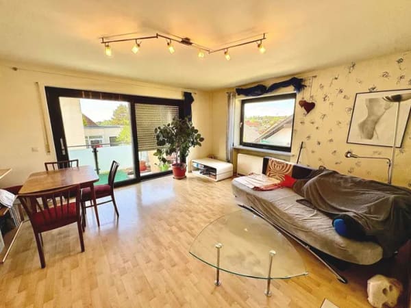Immobilie in Günzburg - Ruhe trifft auf Gemütlichkeit - 3-Zimmer-Wohnung in Reisensburg  - Bild 2