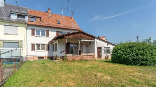 Immobilie in Deißlingen - Drei freie Wohneinheiten - Vielfältige Perspektiven für Eigennutzer oder Investoren - Bild 1
