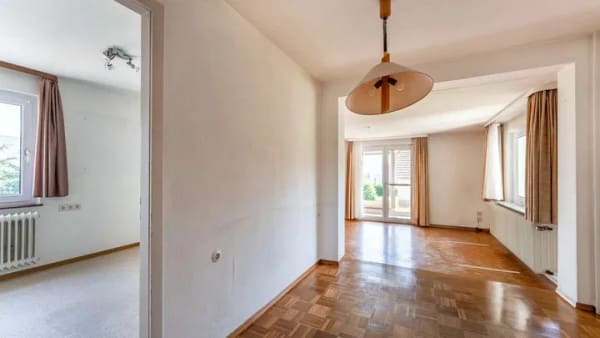 Immobilie in Deißlingen - Drei freie Wohneinheiten - Vielfältige Perspektiven für Eigennutzer oder Investoren - Bild 3