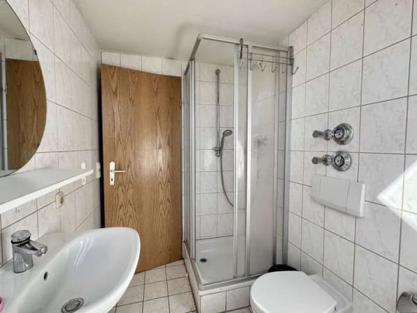 Immobilie in Freiberg - Solides Mehrfamilienhaus mit Altbauflair und Entwicklungspotenzial - Bild 4