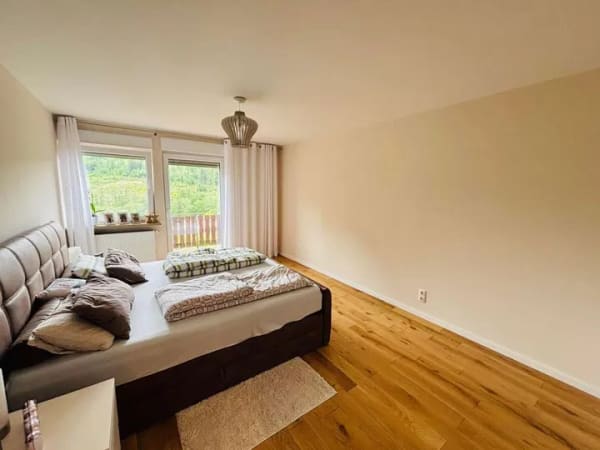 Immobilie in Reichshof - Viel Platz, viele Möglichkeiten - mit Fernblick! - Bild 4