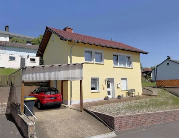 Immobilie in Berkatal - Schöne Aussicht, guter Zustand: Einfamilienhaus in ruhiger Lage - Bild 0