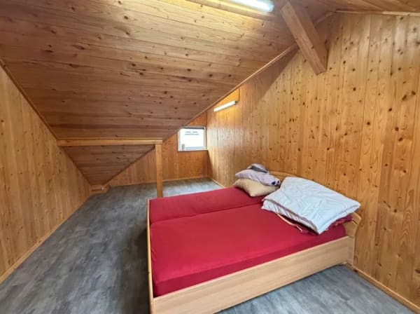Immobilie in Wurmlingen - Doppelhaushälfte mit modernisierter Heizung, Wintergarten und Stellplatz - Bild 4