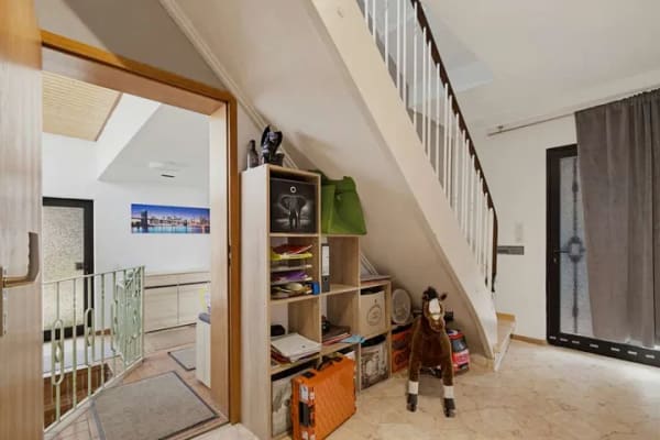 Immobilie in Karlsbad - Attraktive Kapitalanlage: Großzügiges Haus mit weitläufigem Grundstück und Scheune - Bild 1