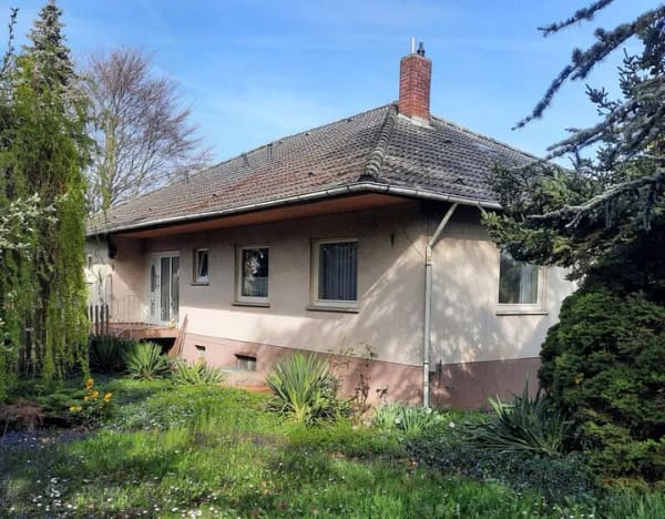 Immobilie in Flomborn - Einfamilienhaus  mit ELW auf großem Grundstück, traumhafte Lage - Bild 0