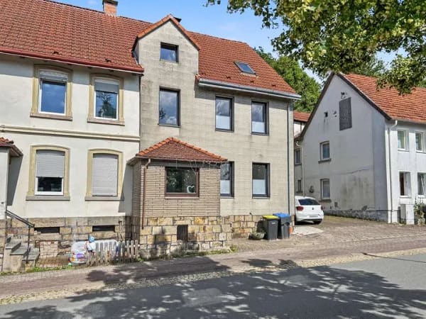 Immobilie in Schieder-Schwalenberg - Frisch modernisierte Doppelhaushälfte in Bestlage von Schwalenberg - Bild 0