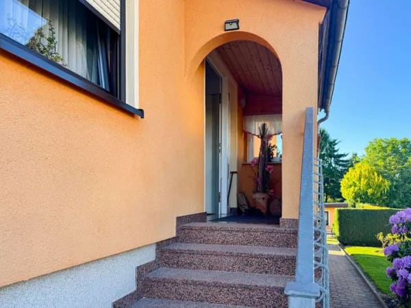 Immobilie in Bennewitz - Bezugsfreies Familiendomizil | 2 Bäder | Kameraüberwachung | Brunnen | Garage und Stellplatz - Bild 2