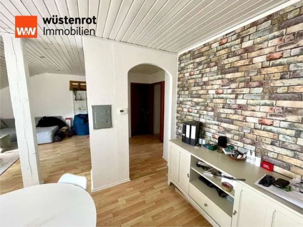 Immobilie in Rheinstetten - Als Kapitalanlage oder Eigennutzung in BEVORZUGTER WOHNLAGE:  3 Zimmer DG-Wohnung mit Balkon, Keller - Bild 3