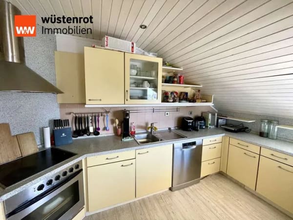 Immobilie in Rheinstetten - Als Kapitalanlage oder Eigennutzung in BEVORZUGTER WOHNLAGE:  3 Zimmer DG-Wohnung mit Balkon, Keller - Bild 4