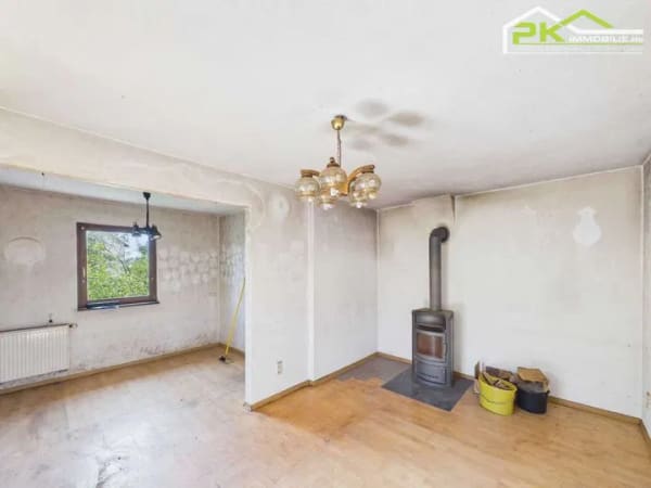 Immobilie in Kleinwallstadt - Charmantes Einfamilienhaus mit großer Terrasse, Garten und Gestaltungspotenzial in Kleinwallstadt - Bild 1
