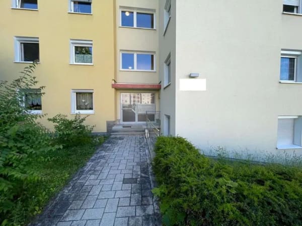 Immobilie in Schwieberdingen - Vermietete 3-Zimmer-Wohnung mit Balkon und Tiefgaragenstellplatz in Schwieberdingen - Bild 0