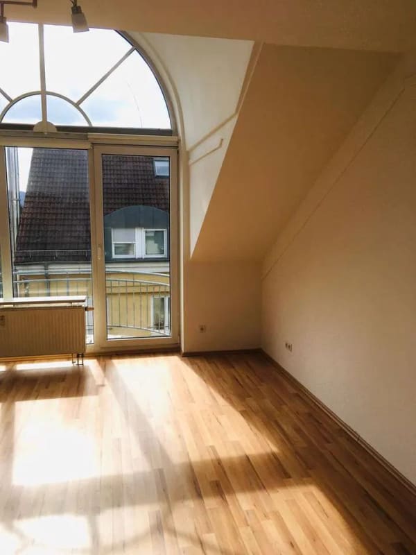 Immobilie in Dossenheim - großräumiges helles 1-Zimmer-Appartement Bergstr. Dossenheim/Heidelberg - Bild 2