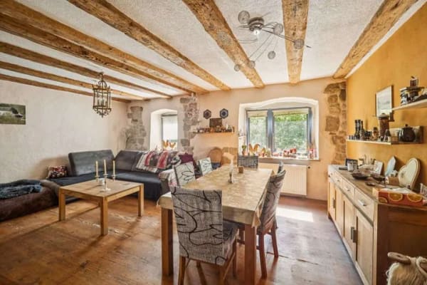 Immobilie in Bad Gottleuba-Berggießhübel - Wohnen auf dem ehemaligen Rittergut Giesenstein! Einfamilienhaus mit Ausbaupotenzial zu verkaufen! - Bild 4