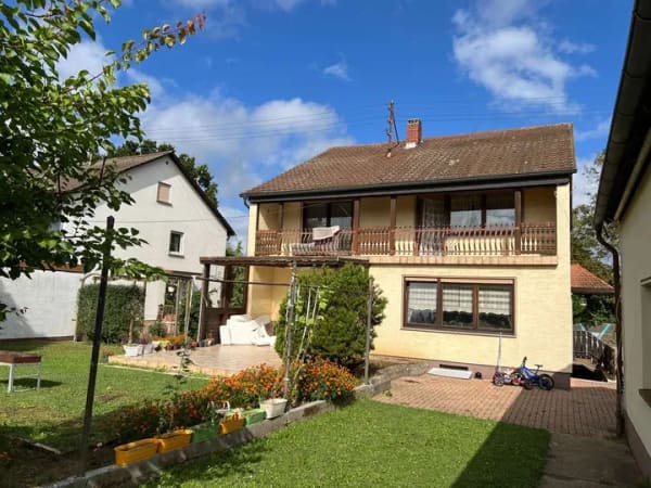 Immobilie in Hochstadt (Pfalz) - Zweifamilienhaus mit großem Grundstück – ideal für Familien, Kapitalanleger oder Bauträger - Bild 0