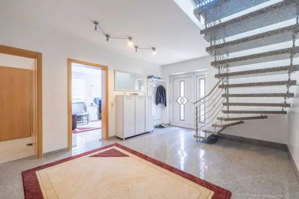 Immobilie in Herschbach - Modernes Einfamilienhaus mit großzügigem Wohnkonzept, Garten und E-Ladestation - Bild 2