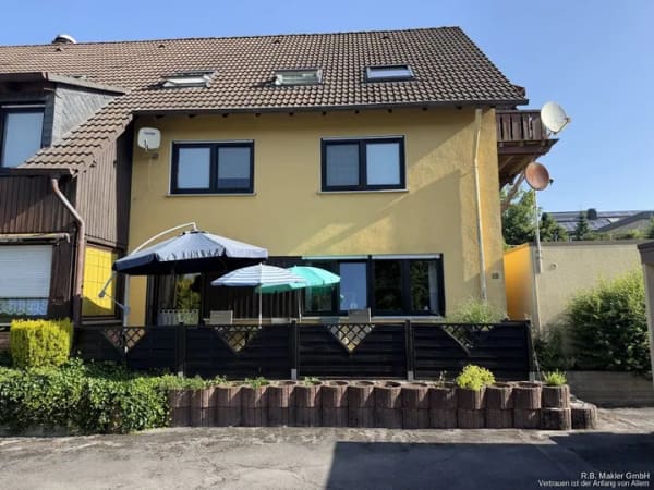 Immobilie in Herscheid - R.B. Makler: Gepflegte Erdgeschosswohnung mit Terrasse und Garage in Herscheid-Hüinghausen! - Bild 1