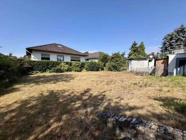 Immobilie in Heusenstamm - Ein-/ Zweifamilienhaus mit schönem Garten und Garage in gesuchter Wohnlage! - Bild 4