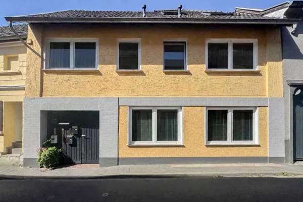 Immobilie in Alfter - Schöne Maisonettewohnung mit idyllischem Innenhof in Alfter – für Eigennutzer oder Anleger - Bild 0