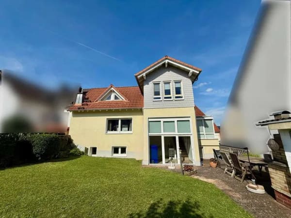 Immobilie in Selters (Taunus) - ---Top gepflegtes Einfamilienhaus mit ELW, Wintergarten und liebevoll angelegtem Garten--- - Bild 0