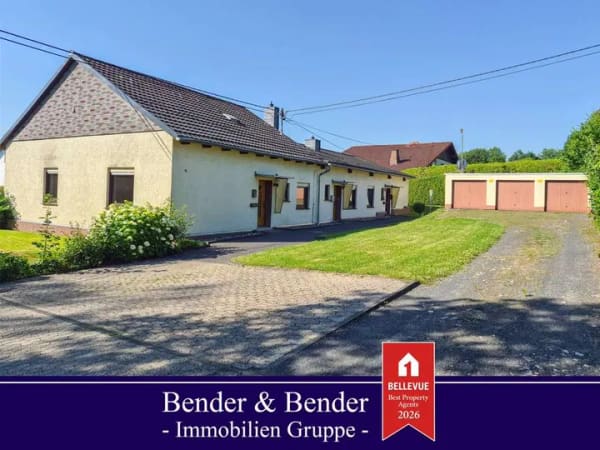 Immobilie in Döttesfeld - Gepflegtes 3-Parteienhaus im Bungalowstil in zentraler Wohnlage von Puderbach zu verkaufen! - Bild 0