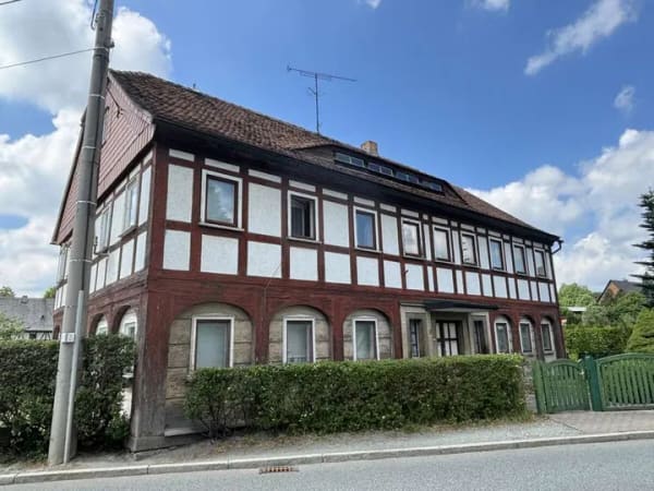 Immobilie in Seifhennersdorf - Umgebindewohnhaus mit Garage und Werkstatt - Bild 0