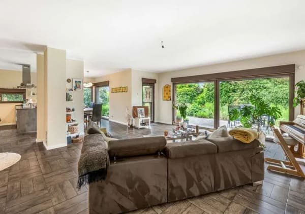 Immobilie in Dötlingen - Großzügiger Bungalow mit Doppelgarage und traumhaftem Garten auf einer Ebene - Bild 3
