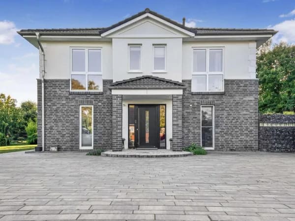 Immobilie in Erfde - WOHNTRAUM: Exkl. TRAUMVILLA mit modernstem Komfort | 170qm2 - 5 Zi. - 4.050qm2 Grundst.. Traumlage an der Eider! - Bild 0