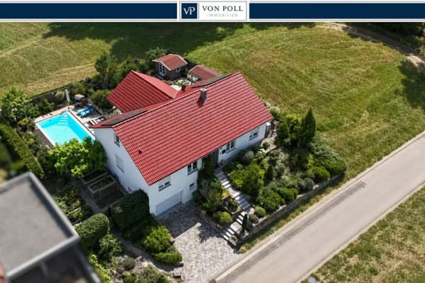 Immobilie in Dentlein am Forst - Stilvolles Wohnen im Grünen mit Pool, Sauna und hochwertiger Ausstattung! - Bild 0