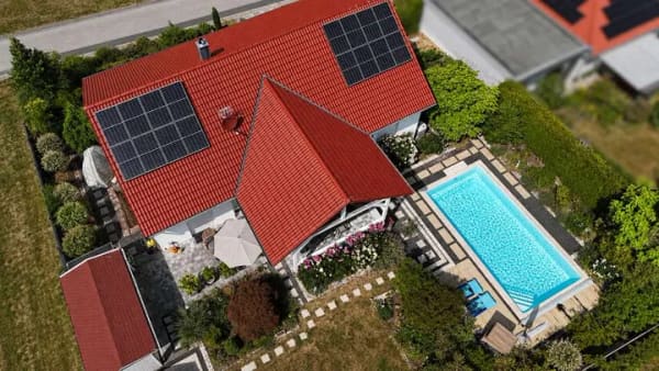 Immobilie in Dentlein am Forst - Stilvolles Wohnen im Grünen mit Pool, Sauna und hochwertiger Ausstattung! - Bild 3
