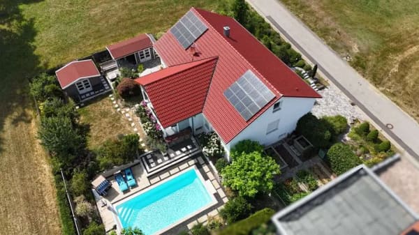 Immobilie in Dentlein am Forst - Stilvolles Wohnen im Grünen mit Pool, Sauna und hochwertiger Ausstattung! - Bild 4