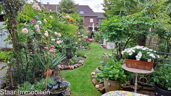 Immobilie in Kleve - Große Doppelhaushälfte mit mediterraner Gartenoase in der Klever Oberstadt - Bild 2