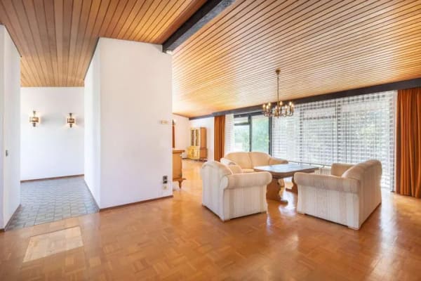 Immobilie in Sippersfeld - Lichtdurchfluteter Bungalow-Traum mit paradiesischem Flair - Bild 2