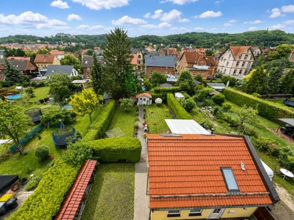 Immobilie in Blankenburg - Mehrfamilienhaus mit idyllischem Garten und Hinterhaus mit Potential - Bild 2