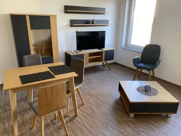 Immobilie in Weinsberg - Moderne 1,5-Zimmer-Wohnung mit Tiefgaragenstellplatz in Weinsberg – Kapitalanlage - Bild 1