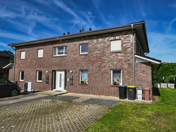 Immobilie in Sögel - Energieeffizienzklasse A+! Modernisierte 3-Zimmer-Wohnung mit Garten und Terrasse! - Bild 2