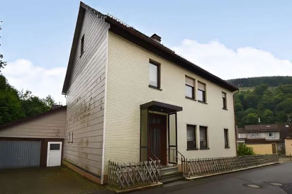 Immobilie in Herzberg am Harz - Großzügiges Ein- bis Zweifamilienhaus in Sieber (Herzberg am Harz) - Bild 0
