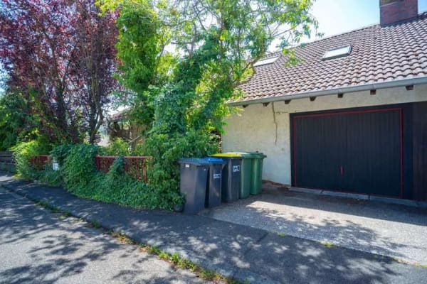 Immobilie in Eisingen - Wohnen mit Weitblick – Doppelhaushälfte mit Einliegerwohnung in traumhafter Hanglage - Bild 2