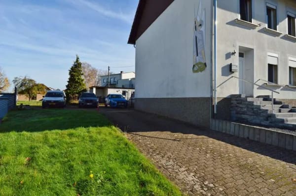 Immobilie in Rehlingen-Siersburg - Technisch aufgewertet – Einfamilienhaus mit 3 Stellplätzen - Bild 2