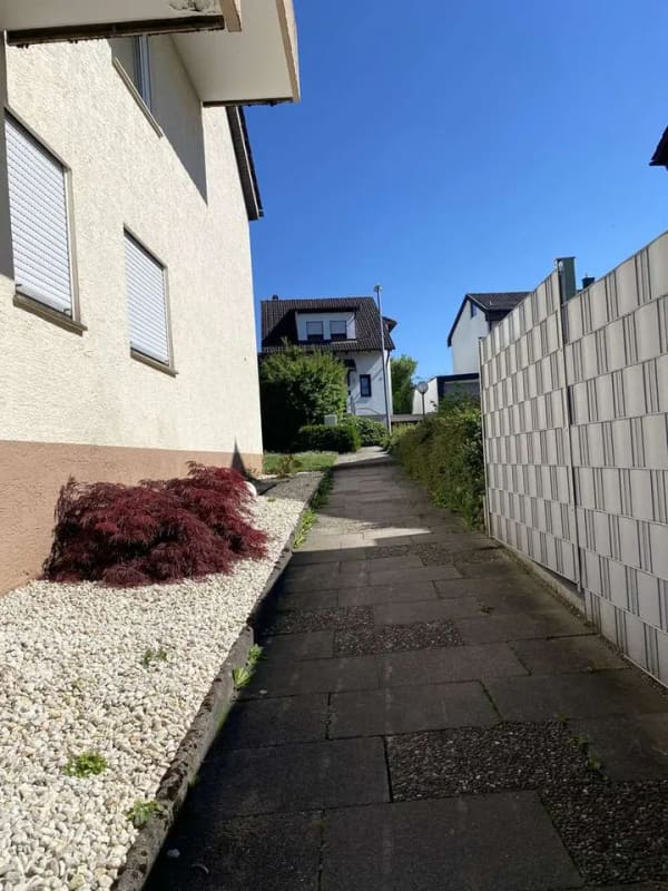 Immobilie in Markgröningen - Großzügige 3-Zimmer-Dachgeschosswohnung mit Balkon - Bild 2